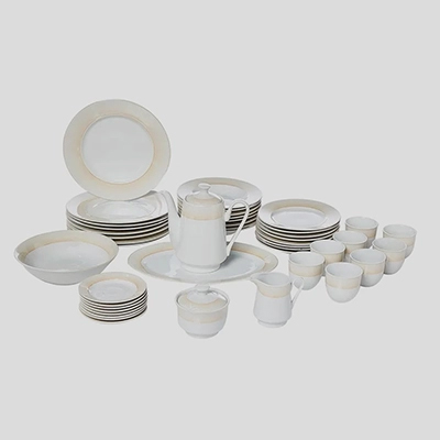 أطقم العشاء والأكواب